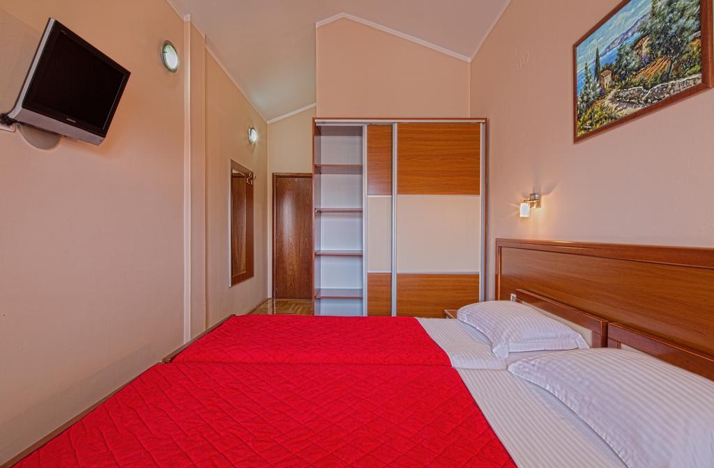 Guest House Harmonia Budva Eksteriør billede