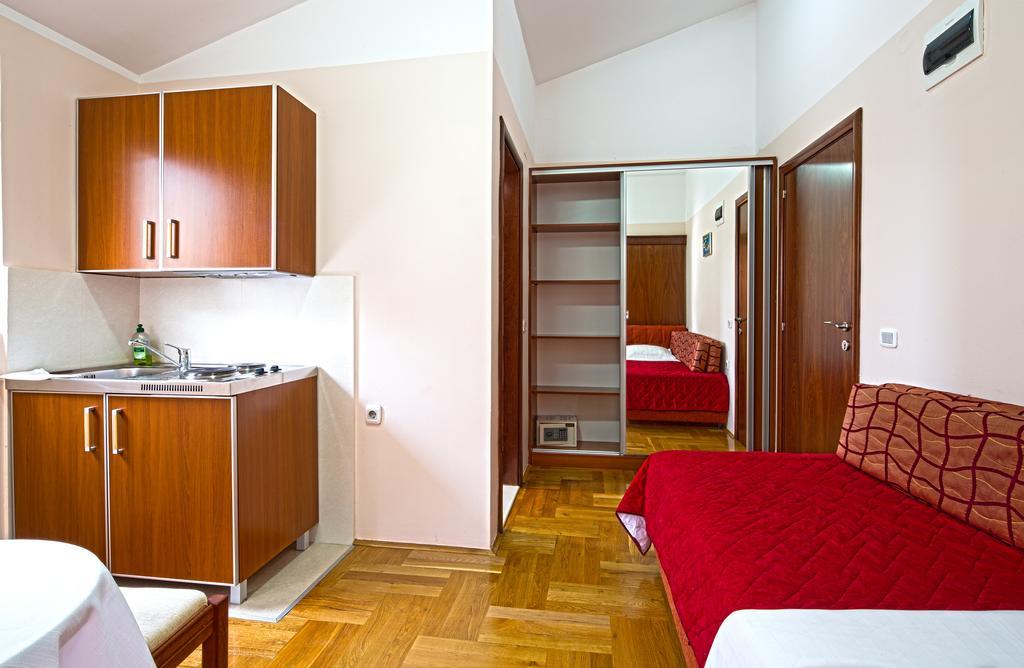 Guest House Harmonia Budva Eksteriør billede